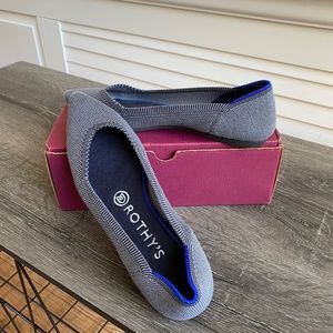 Rothy’s grey flats